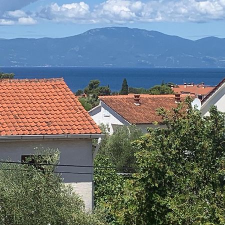 Apartments Toni-Малинска Экстерьер фото