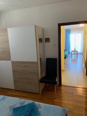 Apartments Toni-Малинска Экстерьер фото